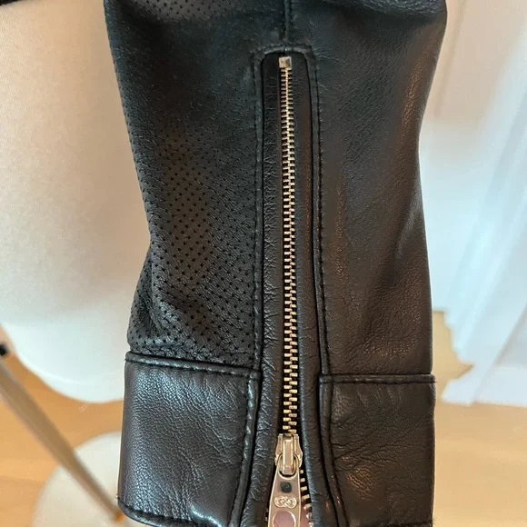 Black Leather 😎  Bomber Jacket with Pockets - Picture 5 of 13